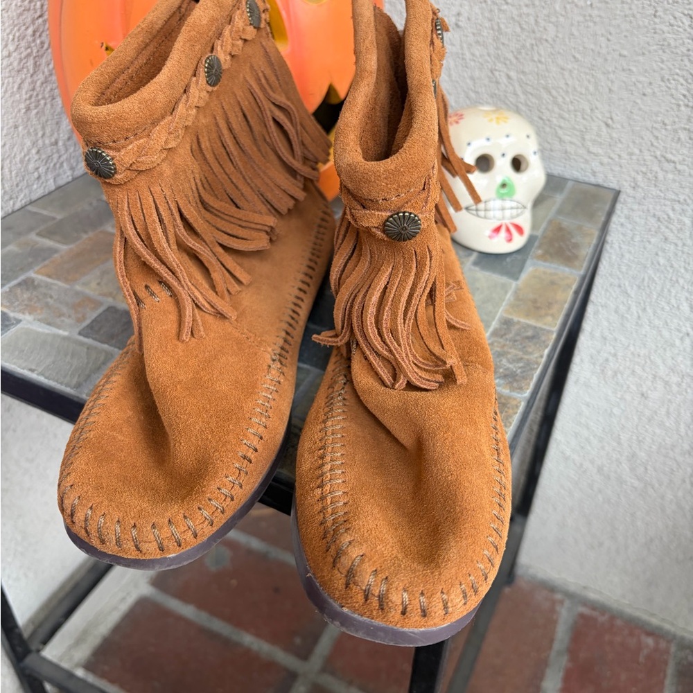 Minnetonka Brown Suede Fringe Bootie Moccasins - Picture 17 of 17
